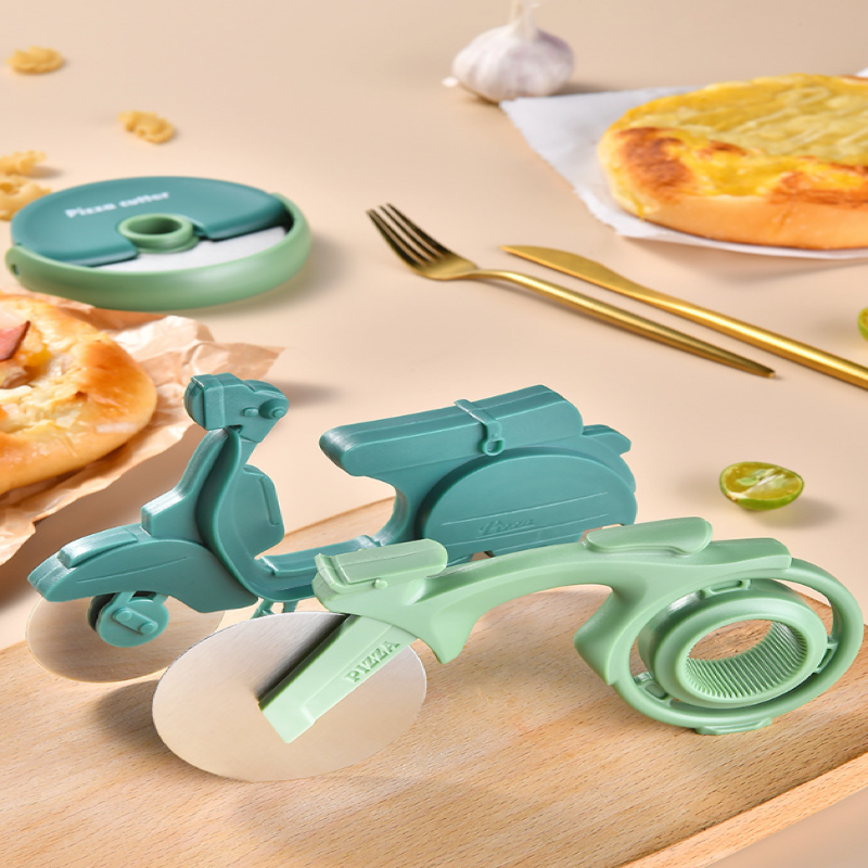Stainless steel pizza cutter, creatively shaped pizza cutter